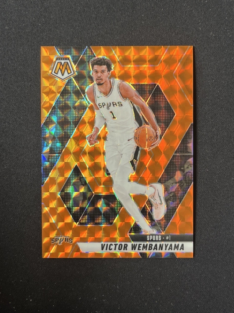 Victor Wembanyama 2024-25 Panini Mosaic Orange Mosaic Prizm 174/249 #31