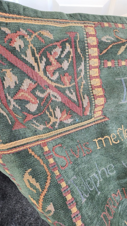 Green Latin Script Tapestry Throw Wall Hanging Chenille Heraladic ...