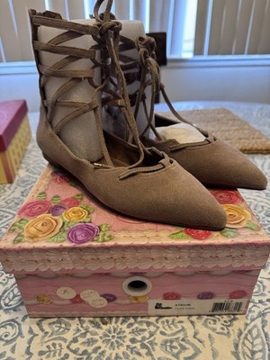 Jeffrey campbell US 9.5- Suede Scrappy Flats-Beige-Style Atrium