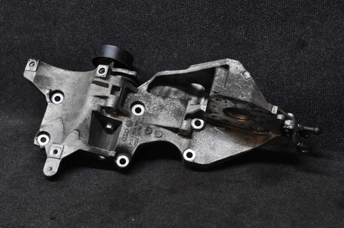 VOLKSWAGEN TIGUAN 5N Lichtmaschinenhalter 03L903143D 2.0 Diesel 103kw 2009