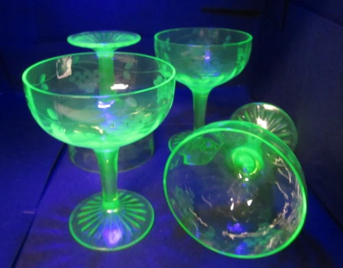 4-Vintage Uranium Glass Depression Era Grape Etched Wine or Sherbet Glasses