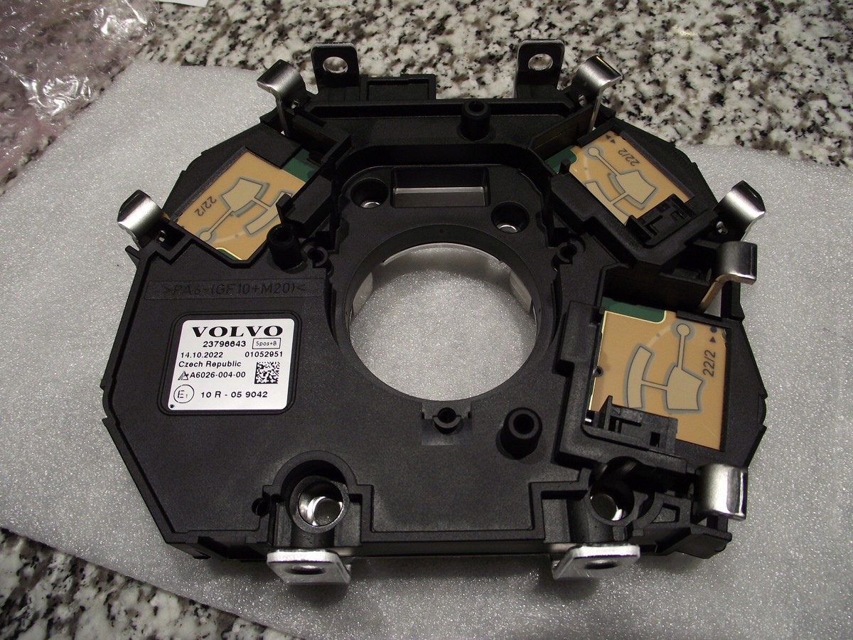 FACTORY VOLVO BASE PLATE 23796643 | eBay