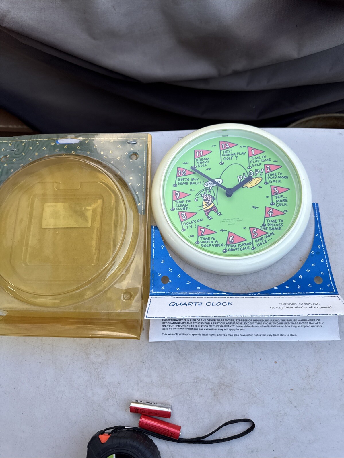 Vintage A Tiny Little Division Hallmark Golf Shoebox Greetings Wall Quartz Clock