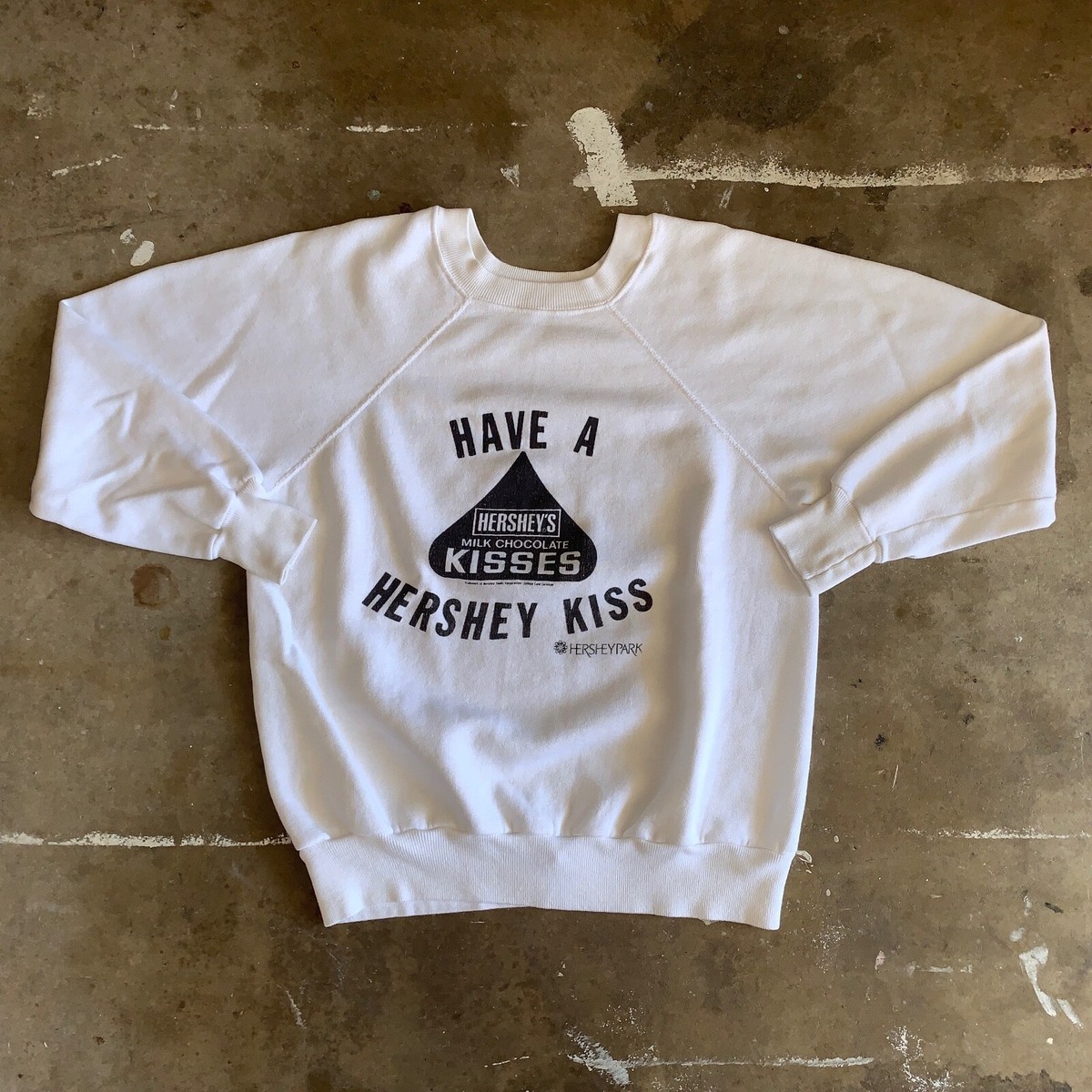 70s - 80s VINTAGE HAVE A HERSHEY KISS SWEATSHIRT MEN SZ XS 