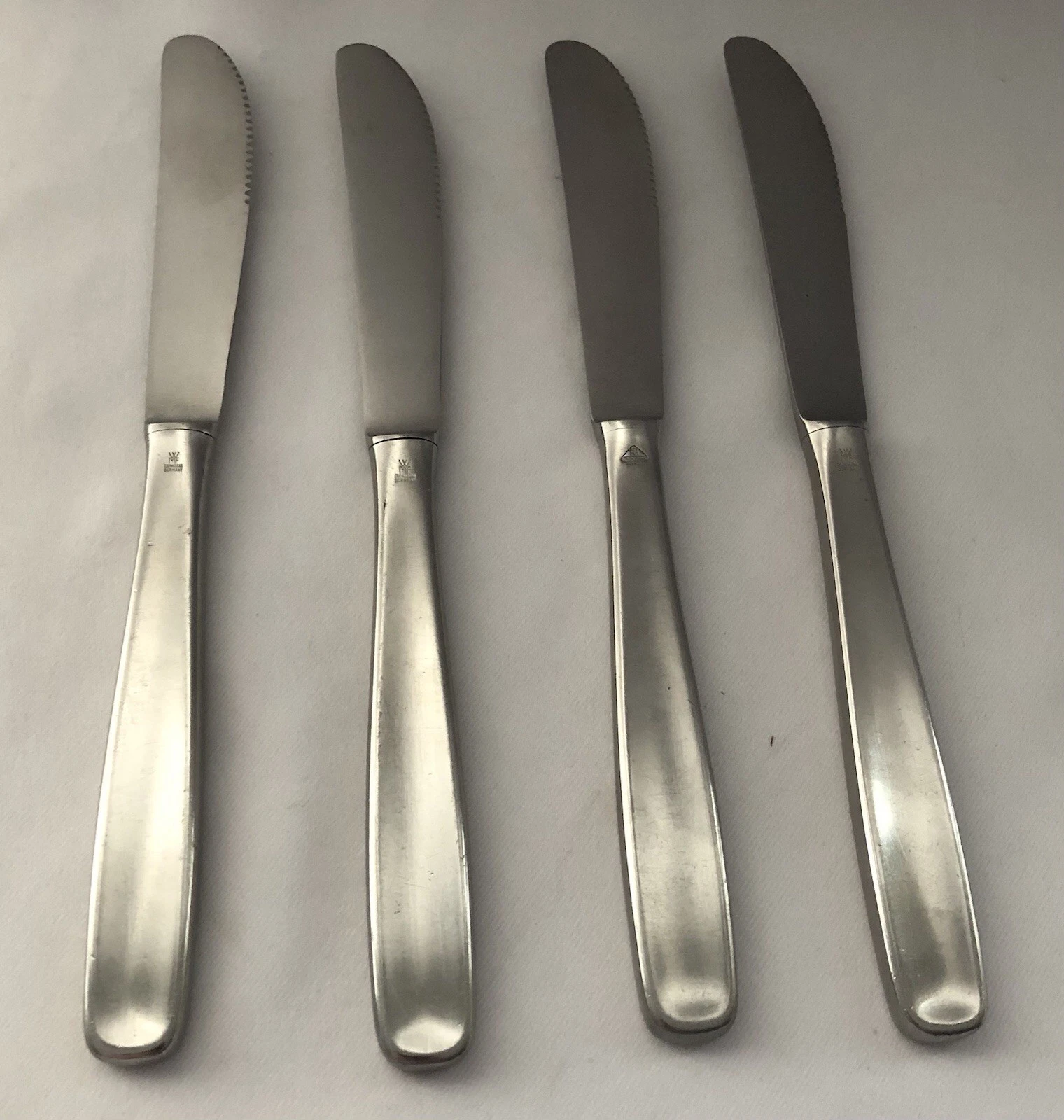 WMF - LINE - CROMARGAN - 4 KNIVES - STAINLESS FLATWARE SILVERWARE - 7 3/4"