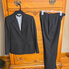 Kasper 2P Petite Black/White Pinstripe 2-Piece Pant Suit Blazer Pants