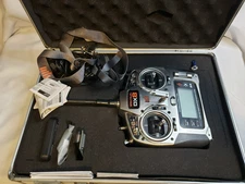 Spektrum DX8 8-Channel DSMX Transmitter for RC Vehicles Carry Case Accessories