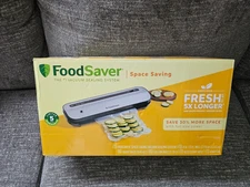 FoodSaver Vacuum Sealer Model VS1230 (Read Description)