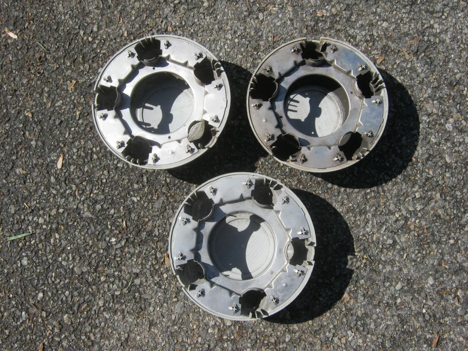 Tapacubos originales Ford F150 Expedition 1997 a 2003 YL34-1A096-AA Foto 2 de 4