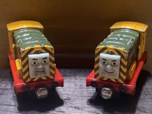 Diecast Iron Arry and Iron Bert for Thomas and Friends Take Along or Take N Play - Picture 1 of 6