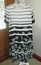 Express Women's Medium Black White Striped Floral Rayon Summer Shift Dress