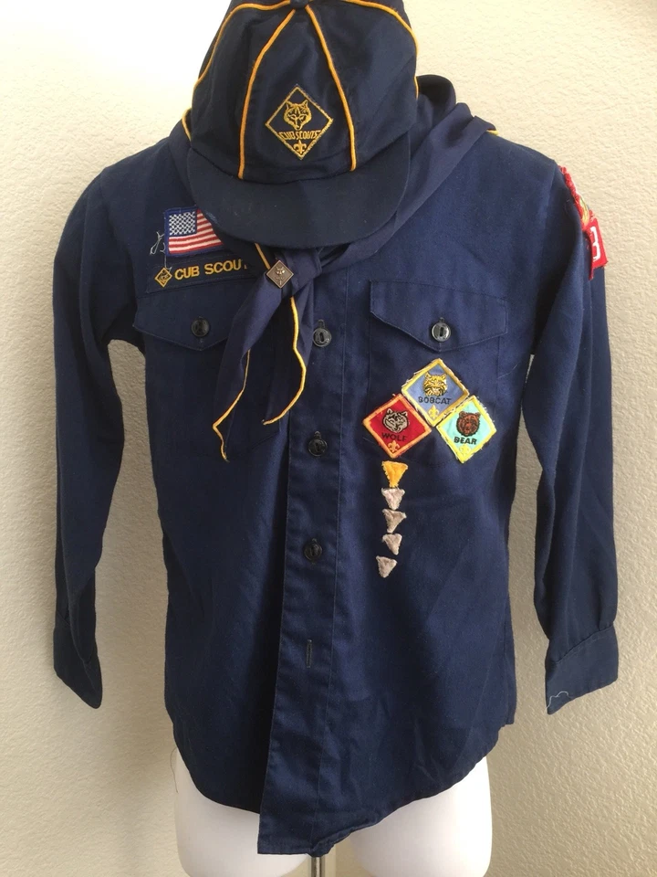 Boy Scouts 1970s shirt with patches cap Book canteen pin handkerchief lot - Image 2 of 4