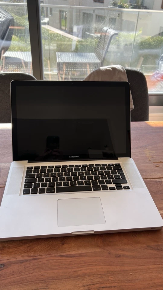 Apple MacBook Pro 5.1 (Late 2008)