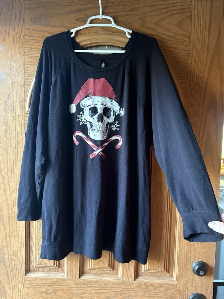 Túnica Torrid Sleep Dream Fleece Manga Larga Santa Calavera Usada en Excelente Condición Talla 3 Foto 3 de 4