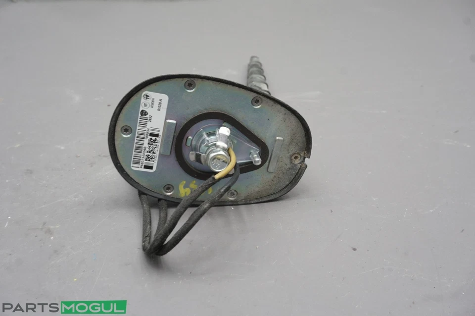 Antena de radio AM/FM satélite techo superior trasero Fiat 500 2012-2015 68073400AB fabricante original Foto 4 de 4
