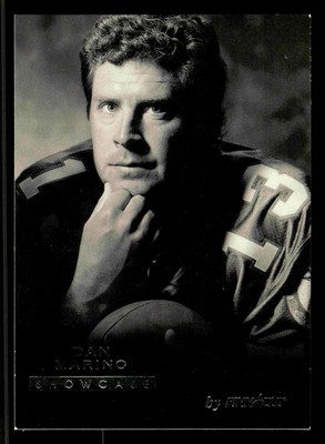 1995 Pinnacle Showcase Dan Marino (HOF) #7 - Miami Dolphins