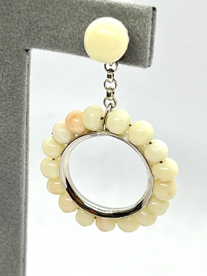 Orecchini in Argento 925 Montati Con Perline Di Corallo Bianco Rosato 5mm E 8mm - Immagine 4 di 4