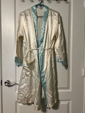 Vintage Tara Satin Silk Blue And Cream Colored With Embroidered Floral Pocket M