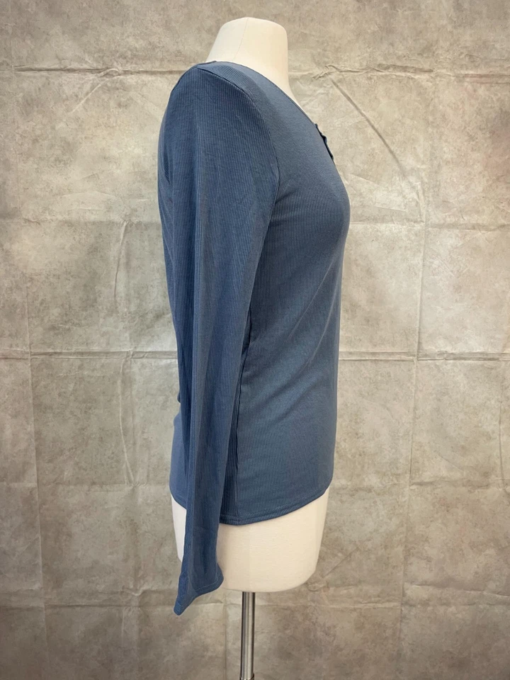 Camiseta gris manga larga Calvin Klein Sleepwear para mujer talla XS Foto 4 de 4