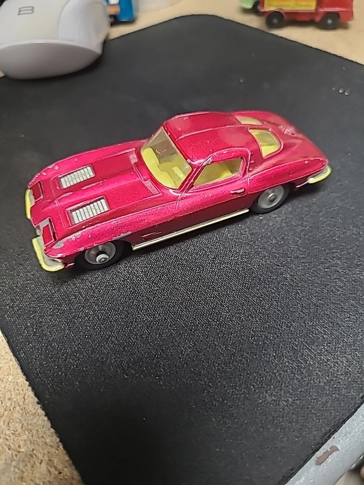 Juguetes Corgi Nº Chevrolet Corvette Sting Ray 310 1963 rosa vintage Foto 4 de 4