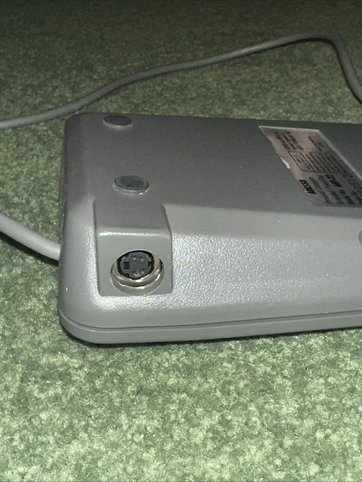 Adesso 外置 PS/2 数字键盘 带侧面 PS/2 端口-原样 — 第 3/3 张图片