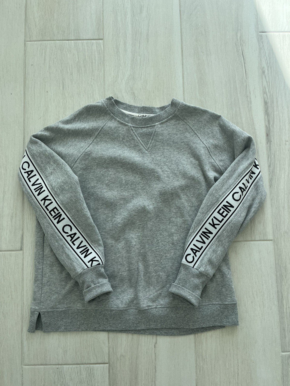 CK Performance Womens Silver  Logo   Sweatshirt c… - image 2