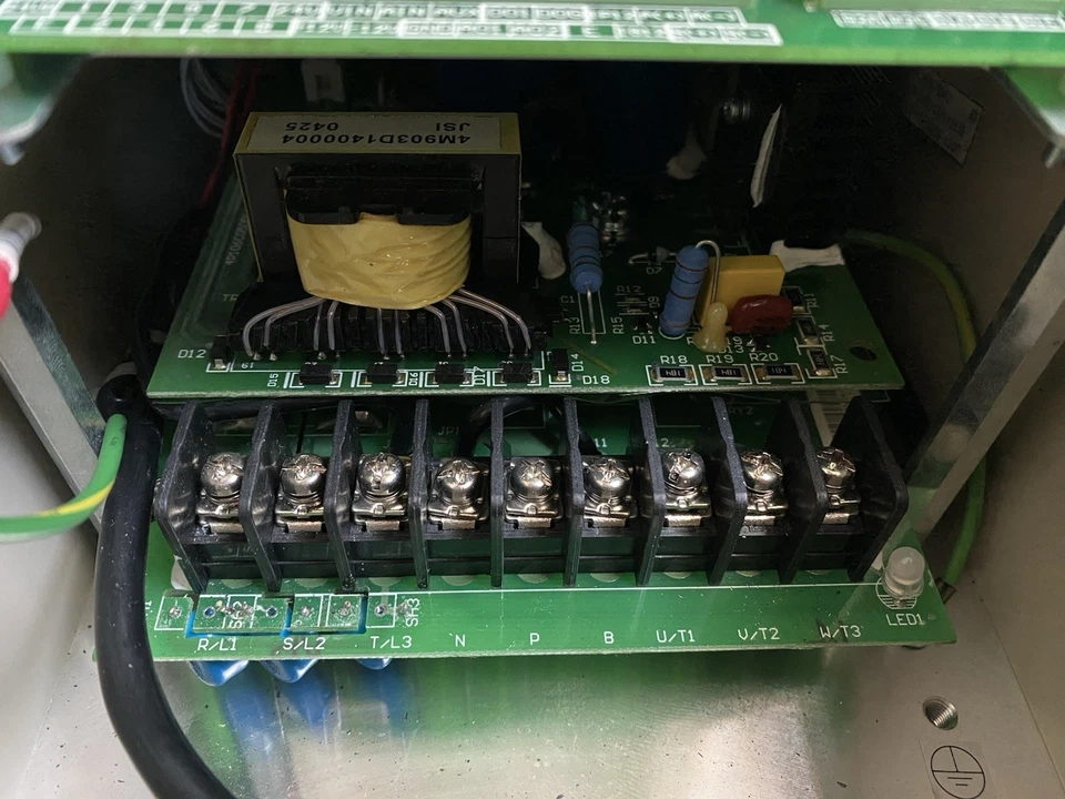 TECO Westinghouse MA7200-4003-N4  460 Volts 3 Phase 3HP General Purpose Drive - Image 3 of 4