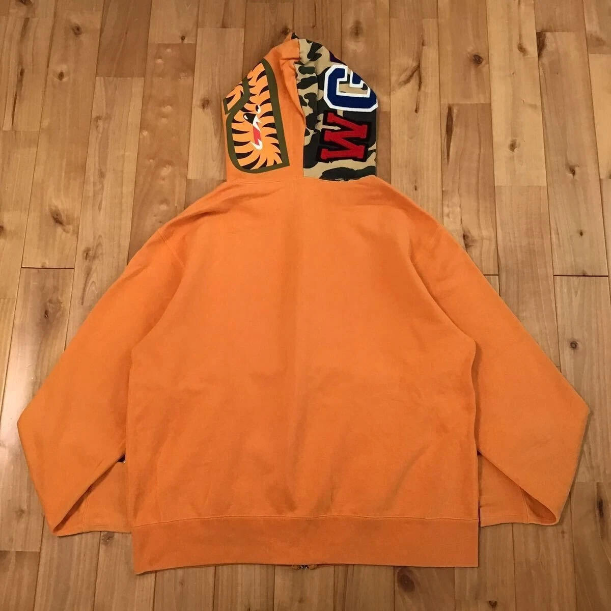 A BATHING APE (BAPE) BAPE camo squalo full zip felpa con cappuccio piumino imbottito NIGO A Bathing Ape taglia M uomo