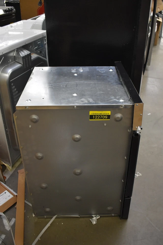 Summit TTM7212DK 23 дюйма черная одностенная печь NOB #122709 BP РАСПРОДАЖА - Изображение 2 из 4