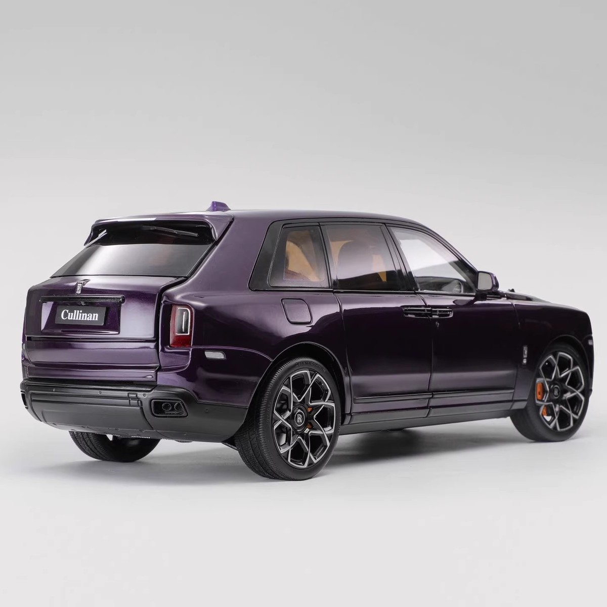 1/18 Rolls-Royce Cullinan BB Alloy Diecast Model Car Purple