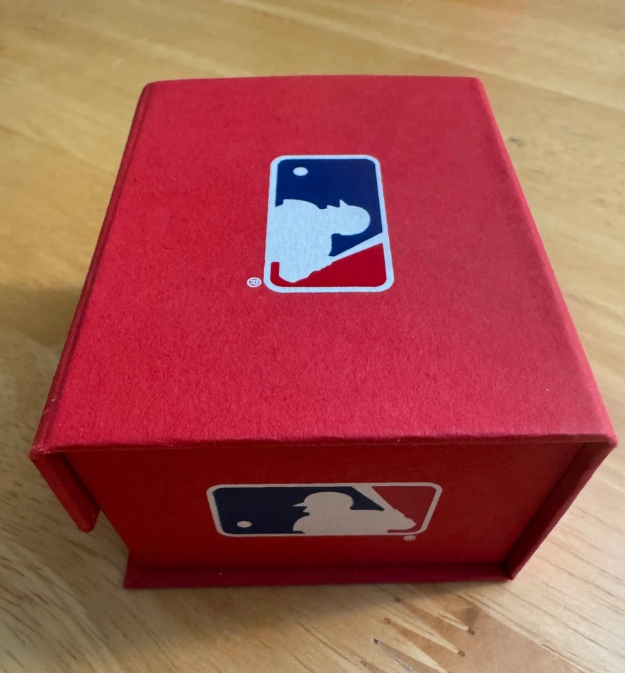 Boston Red Sox Men's Cufflinks MLB Baseball Brand New in Box - Image 4 of 4