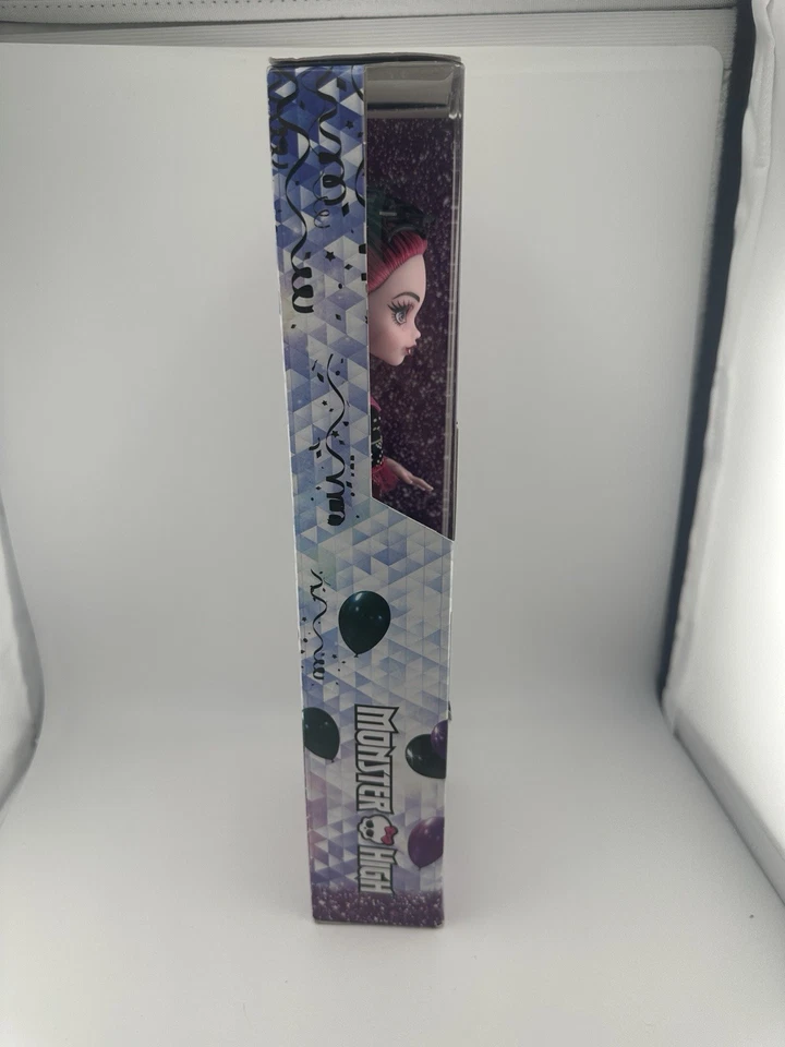 2015 Mattel DRACULAURA Fashion Doll Welcome to Monster High Gen2 Vampire 11" - Image 4 of 4