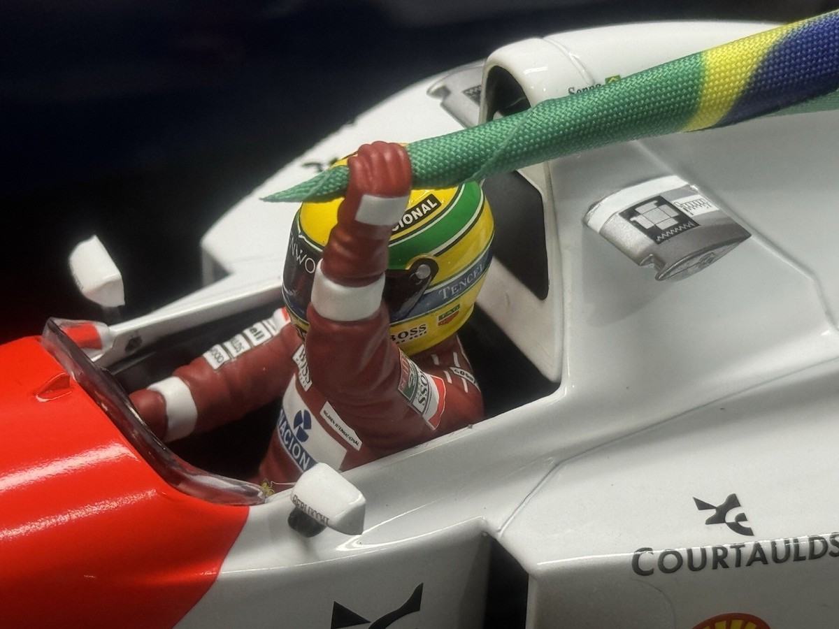 MINICHAMPS f1 マクラーレン フォード mp4/8 セナ 1/18 1/18 Minichamps 1993 Formula 1 Ayrton Senna McLaren MP4/8 Dirty