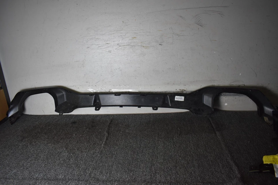 BMW X4 M40I 2022-2023 PANEL DE MOLDURA INFERIOR TRASERO FABRICANTE DE EQUIPOS ORIGINALES Foto 4 de 4