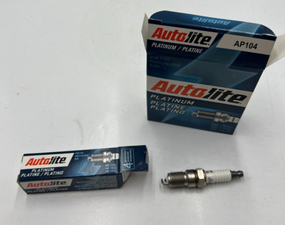 (QTY 8) Autolite AP104 Platinum Spark Plug For Ford Lincoln ZZM618110, AWSF32E