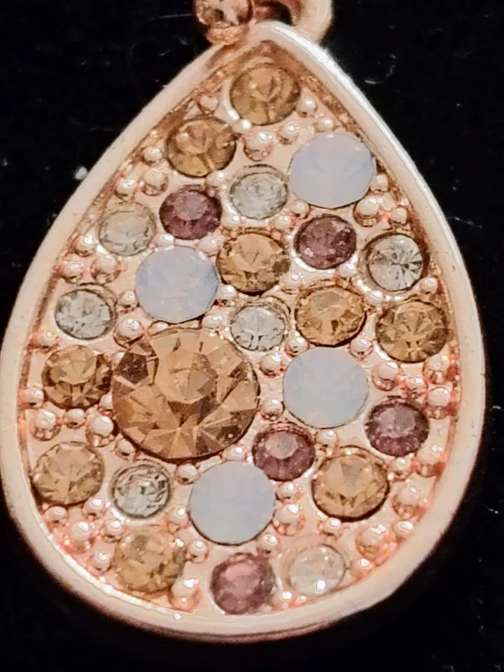 Pendientes colgantes lágrima tono oro joyería 1928 pavé cristal ámbar y transparente Foto 4 de 4