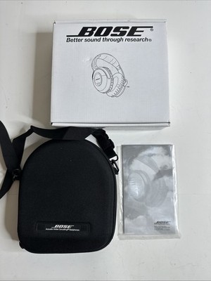 Bose QuietComfort 2 Acoustic Noise Cancelling Headphones with Case