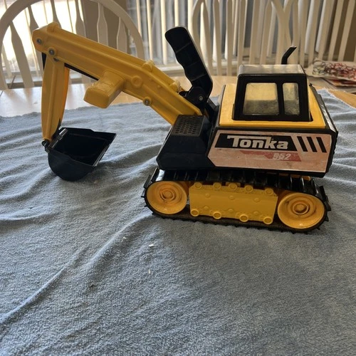 Tonka Steel Classics Excavator - Yellow