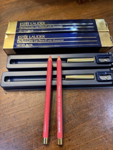 Lápiz Estee Lauder Lip Line 08 borde rosa con sacapuntas nuevo en caja juego de 2 - Imagen 5 de 5