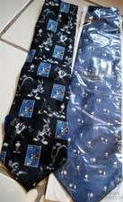 NEW/NWT Looney Tunes Stamp Collection Warner Brothers Bugs Bunny Stamp Men s Tie