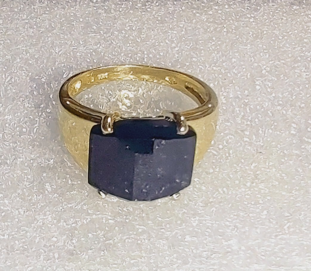 Onyx Solitaire  Ring 10k  Solid Yellow Gold Size … - image 2