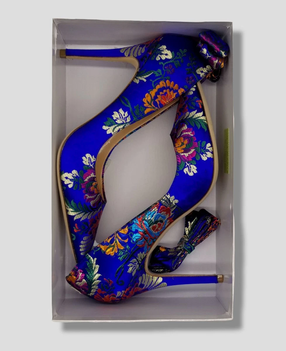 Neiman marcus hotsell high heels