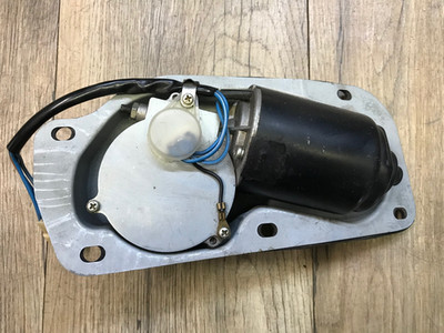 1974 75 76 DODGE COLT MITSUBISHI NOS MOPAR WINDSHIELD WIPER MOTOR MB 031503