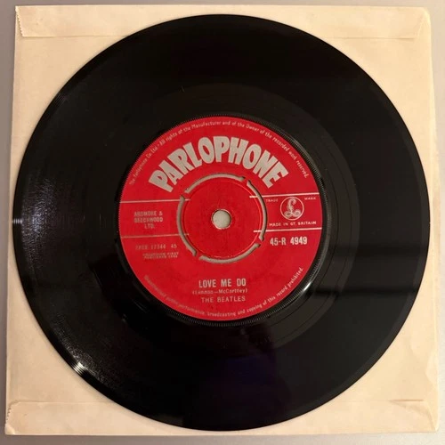 The Beatles Love Me Do 7" Vinyl Single VERY GOOD+ 1962 Parlophone Records