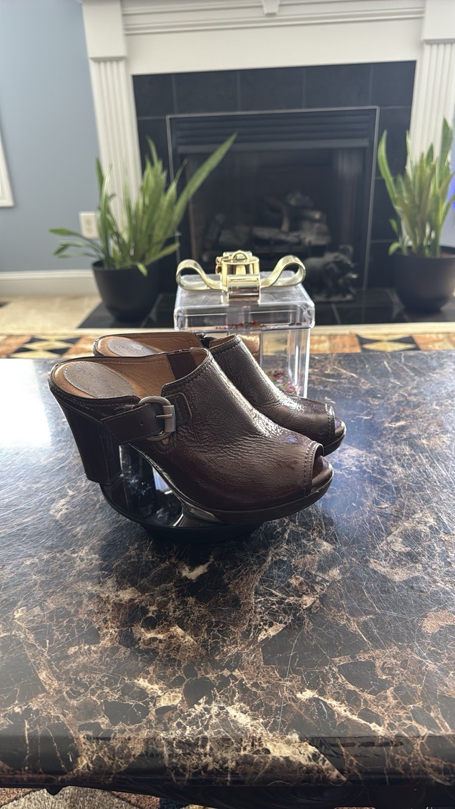 NURTURE Marry Brown Patent Leather Peep Toe Mule Clog Platform Heels Size 8.5 M