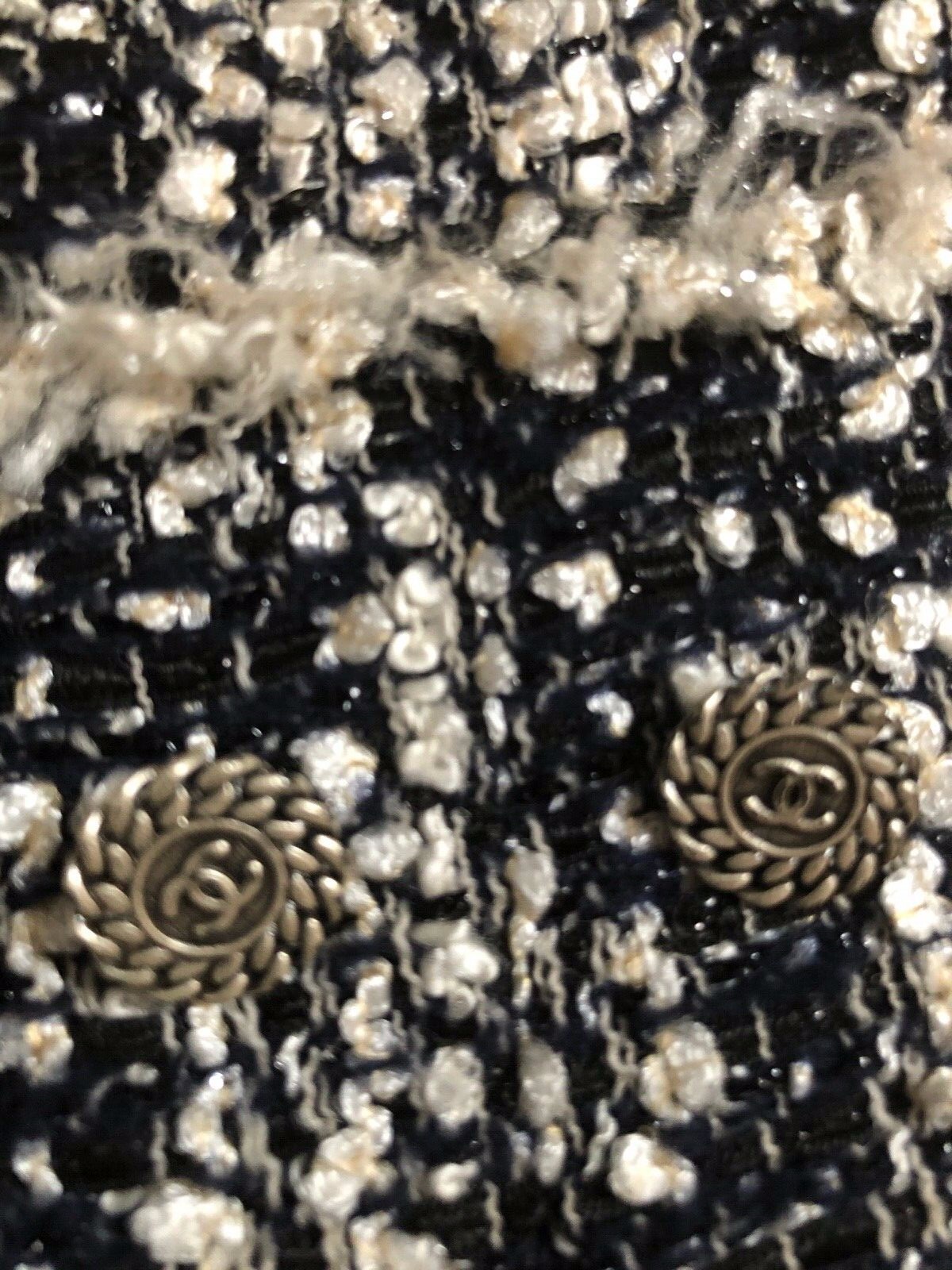 CHANEL VINTAGE 05P TWEED LEATHER BLACK ECRU VEST SKIRT SET CC BUTTONS 40-38 $7K image 10