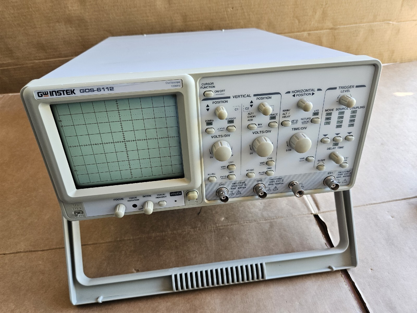 GW INSTEK Curser Readout Analog Oscilloscope GOS6112 100MHz 2 channel