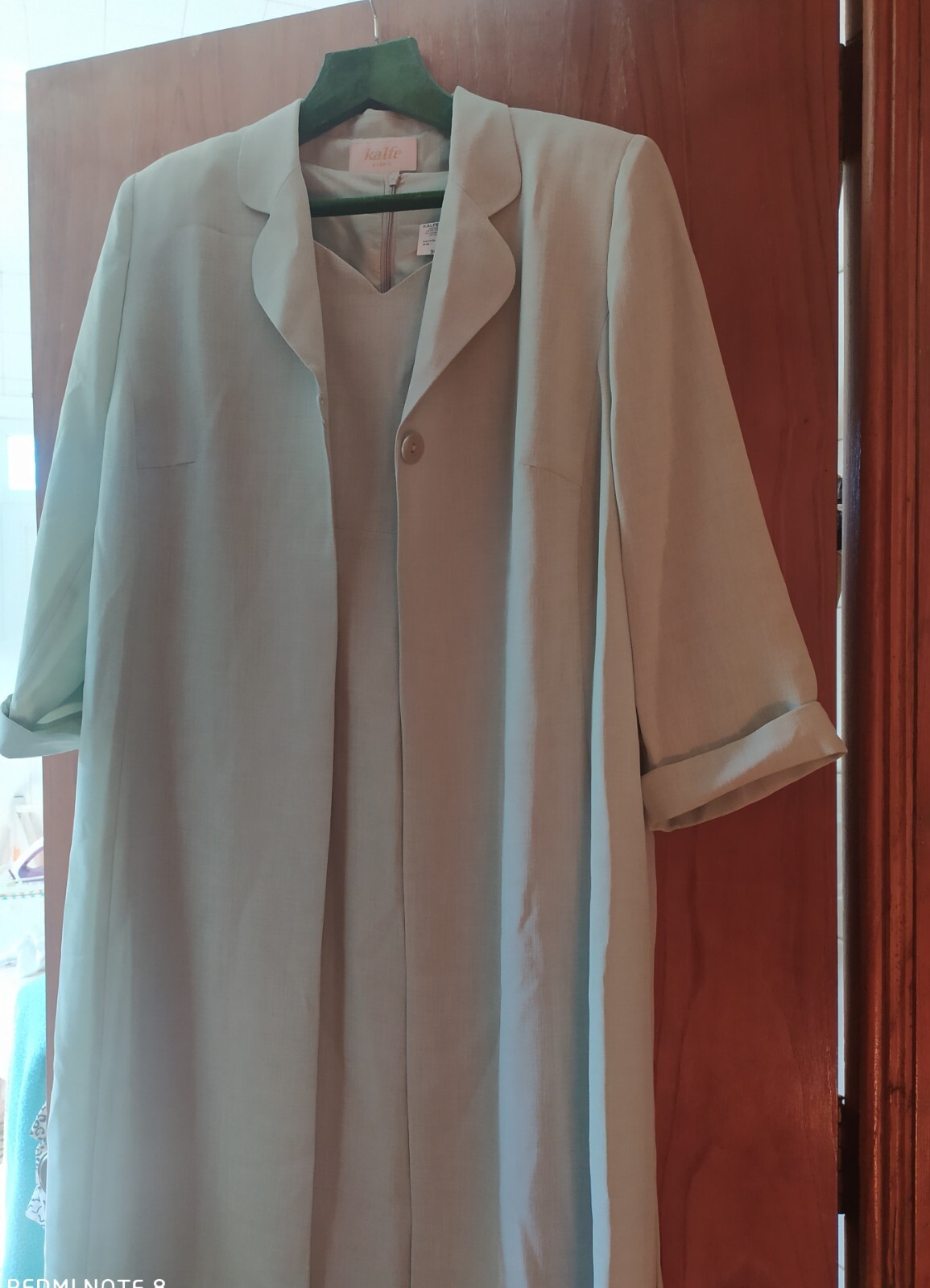 vestidos con abrigo color verde agua, talla 50, corte recto hasta la rodilla