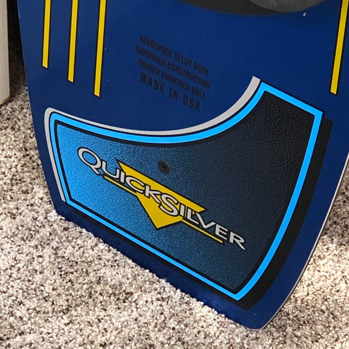 Quicksilver Wakeboard Tidal Wave With Bindings 56 x 15 Alloy Deck