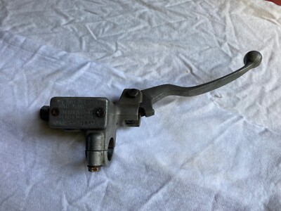 2011-2015 11 Kawasaki ZX 1000 Z Front Brake Master Cylinder 43015